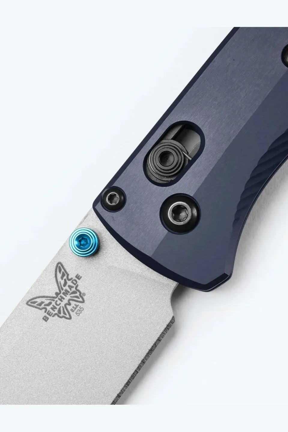 Couteau Bugout Crater Blue Aluminium Pe