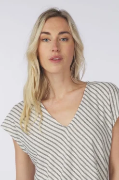 T-Shirt Vmkia S/S V-Neck Top Jrs Btq